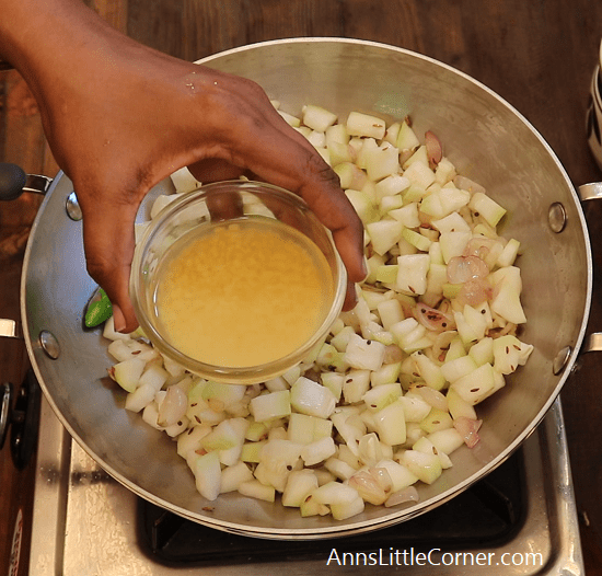 surakkai kootu/Bottle Gourd Curry step 8